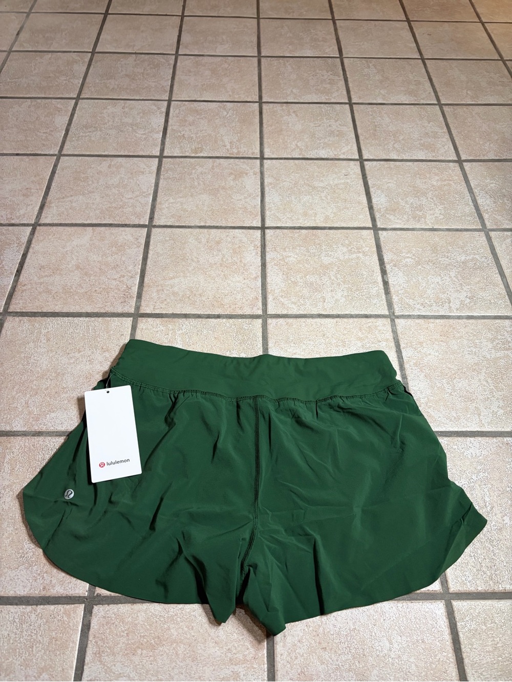 NWT Lululemon Fast & Free High-Rise Split Short 3" (Ivy Grove) Size L - Picture 8 of 8